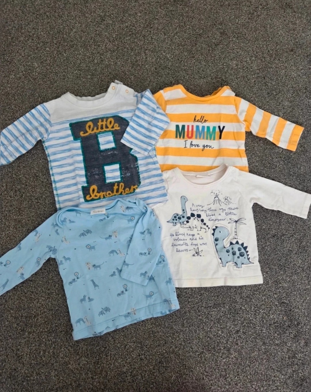 bundle of 4 baby tops