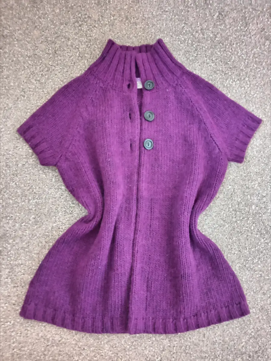 2000s chunky knit short sleeved cardigan