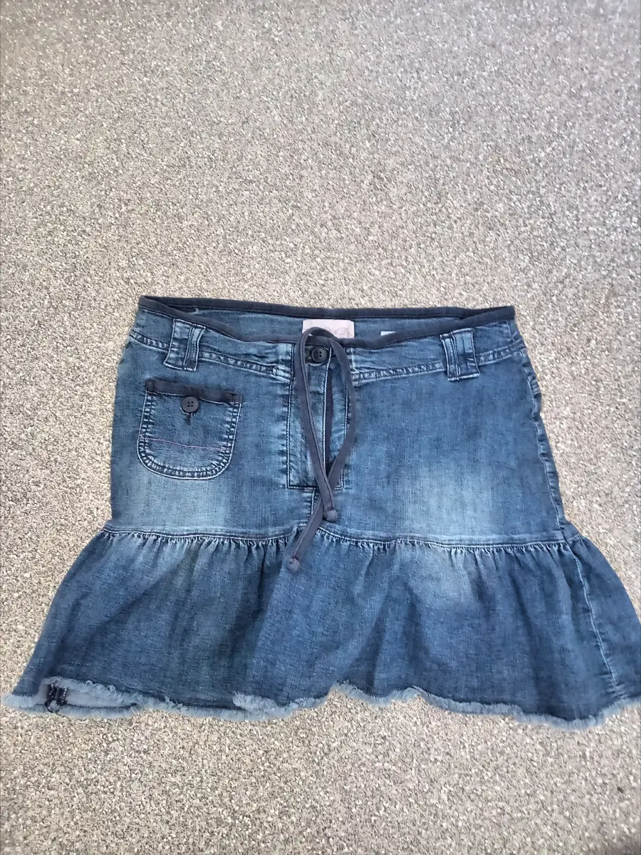 2000s coquette dollette mini skirt
