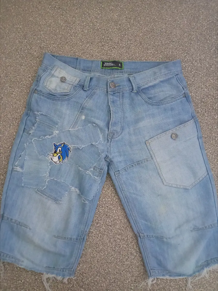 2000s rare sonic hedgehog capri denim shorts