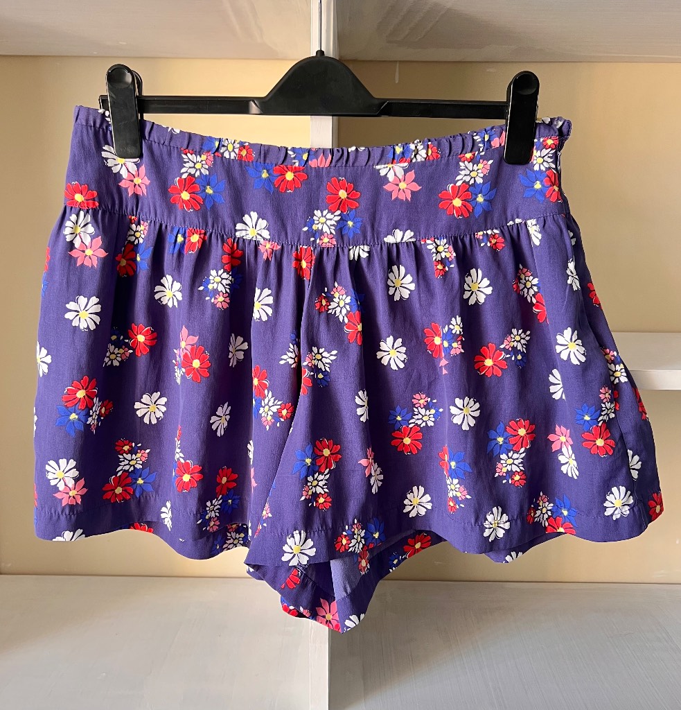 Floozie by FrostFrench Floral Shorts - Size 14