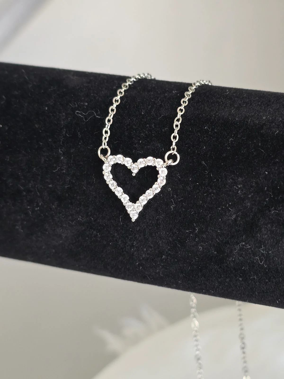 Women's sparkling stainless necklace