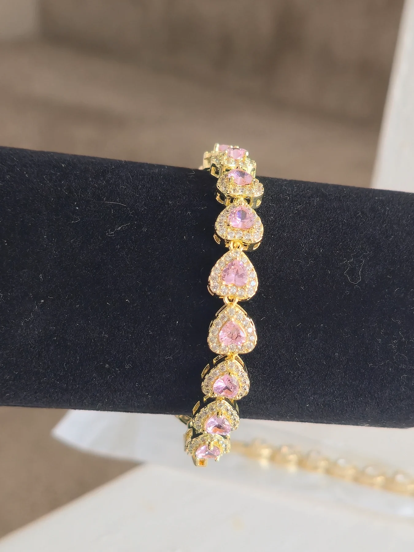 Women's bracelet