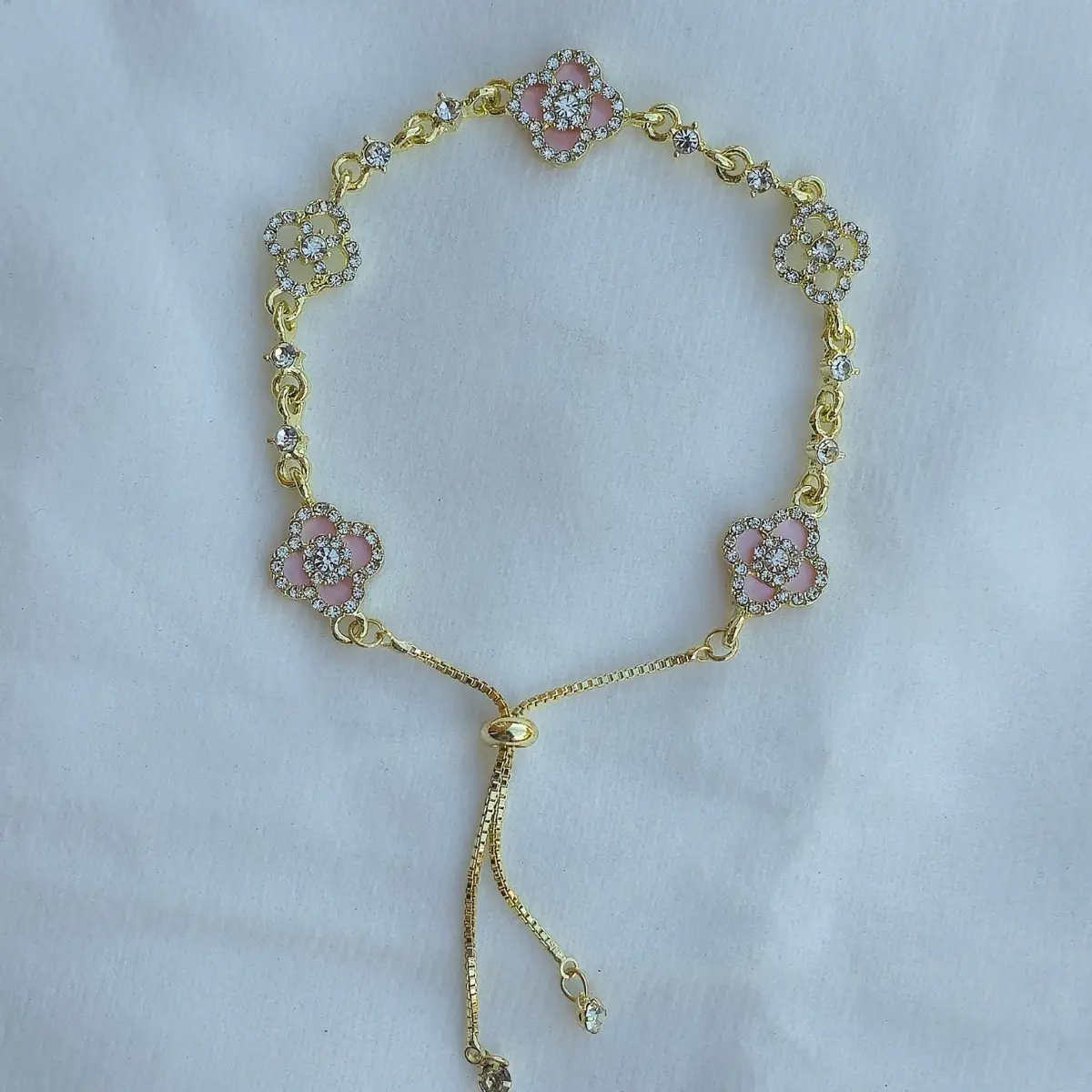 Women's fashionable bracelet