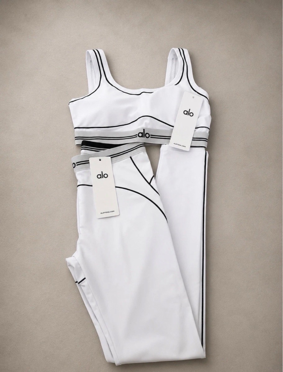 Alo Yoga Matching Set - White/Black - Small