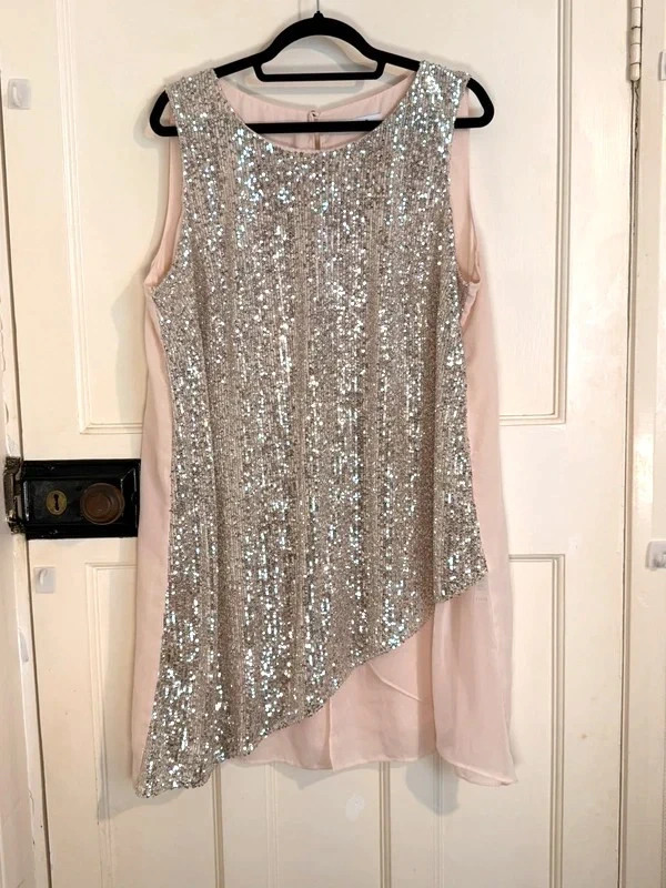 Evans Dress Pink Sequin Knee Length Chiffon Size UK 20