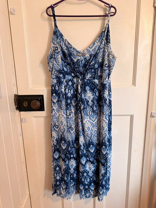 Nutmeg Dress Blue Sleeveless Strappy Stretchy Knee Length Size 22