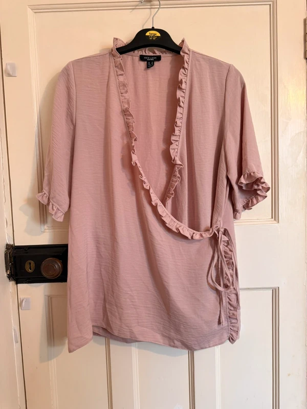 New Look Curve Wrap Top Pale Pink Ruffles Size 18