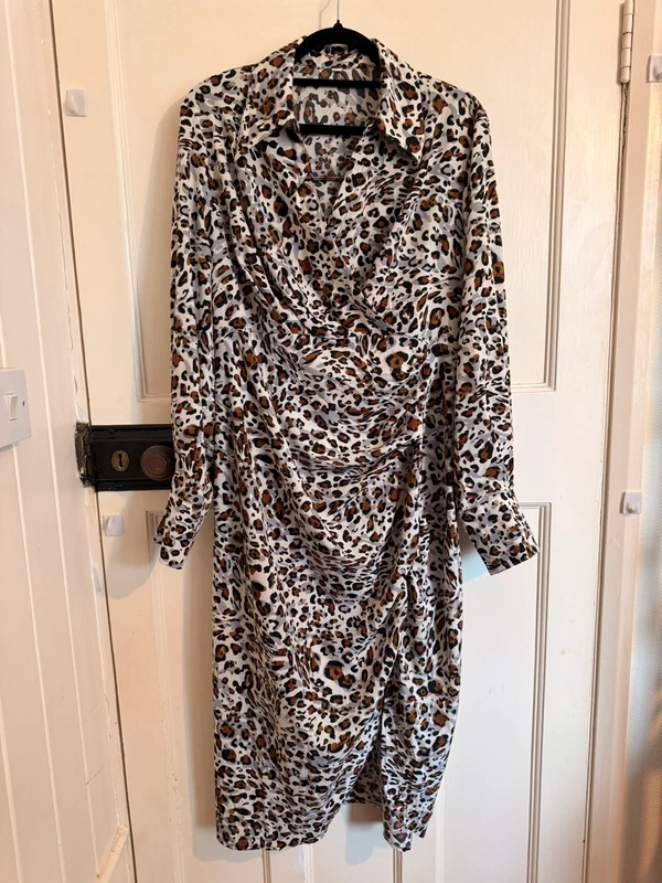 Shein Dress Animal Print Lightweight Long Sleeve Size Large