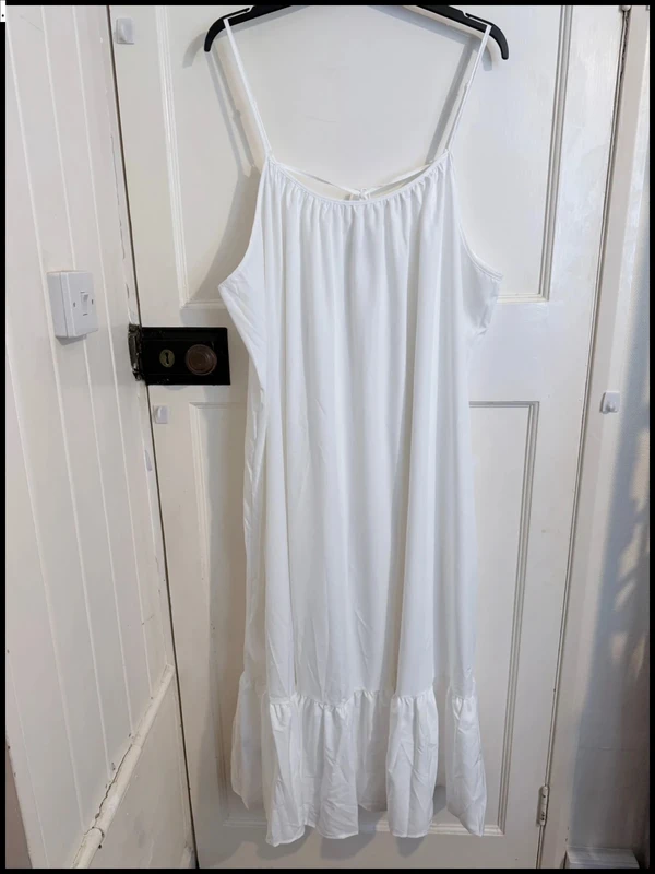 Shein Curve Maxi Dress White Strappy Floaty Size 7XL UK 30