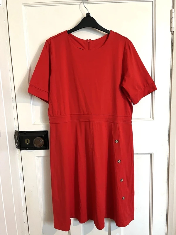 Destello Dress Red Stretchy Short Sleeve Cotton Knee Length Size 16