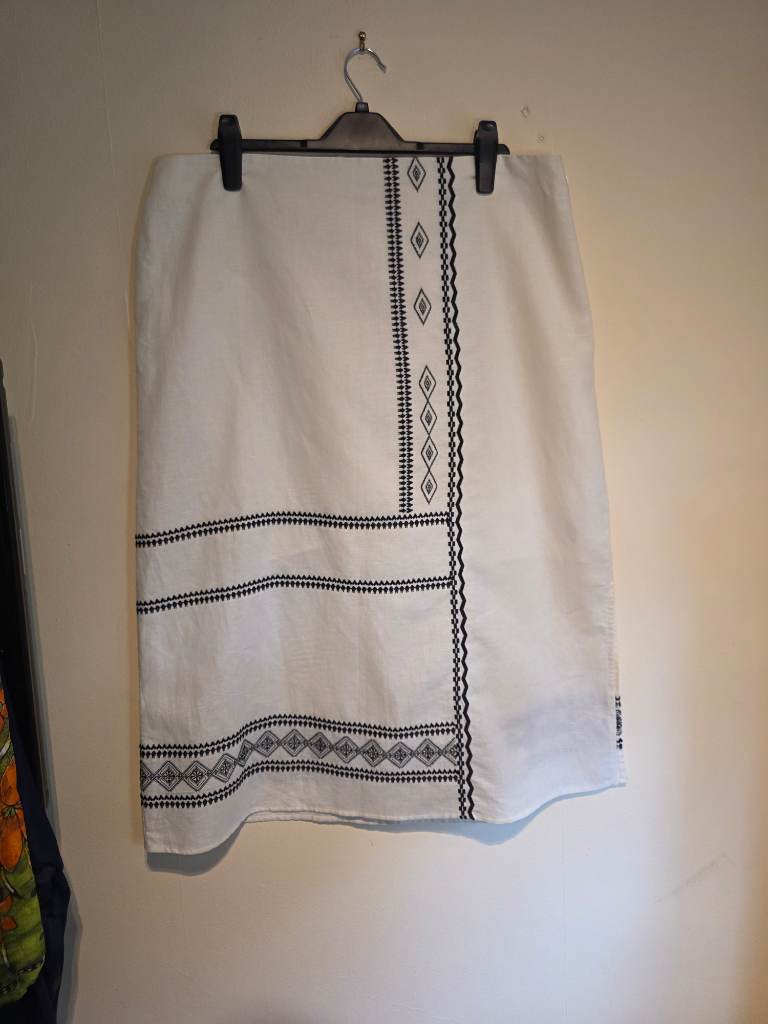 Marks & Spencer Flax linen & cotton blend ivory with black embroidery detailing Maxi Skirt Size 18P