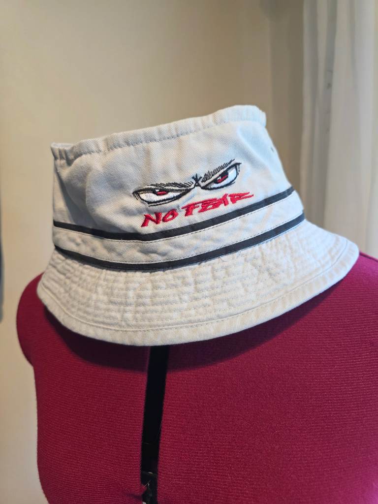 Vintage 1990's No Fear beige bucket hat with embroidery logo Size XL