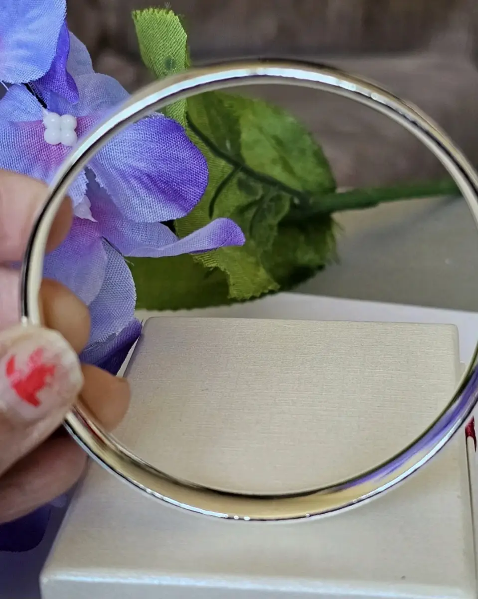 925sterling silver beautiful solid bangle