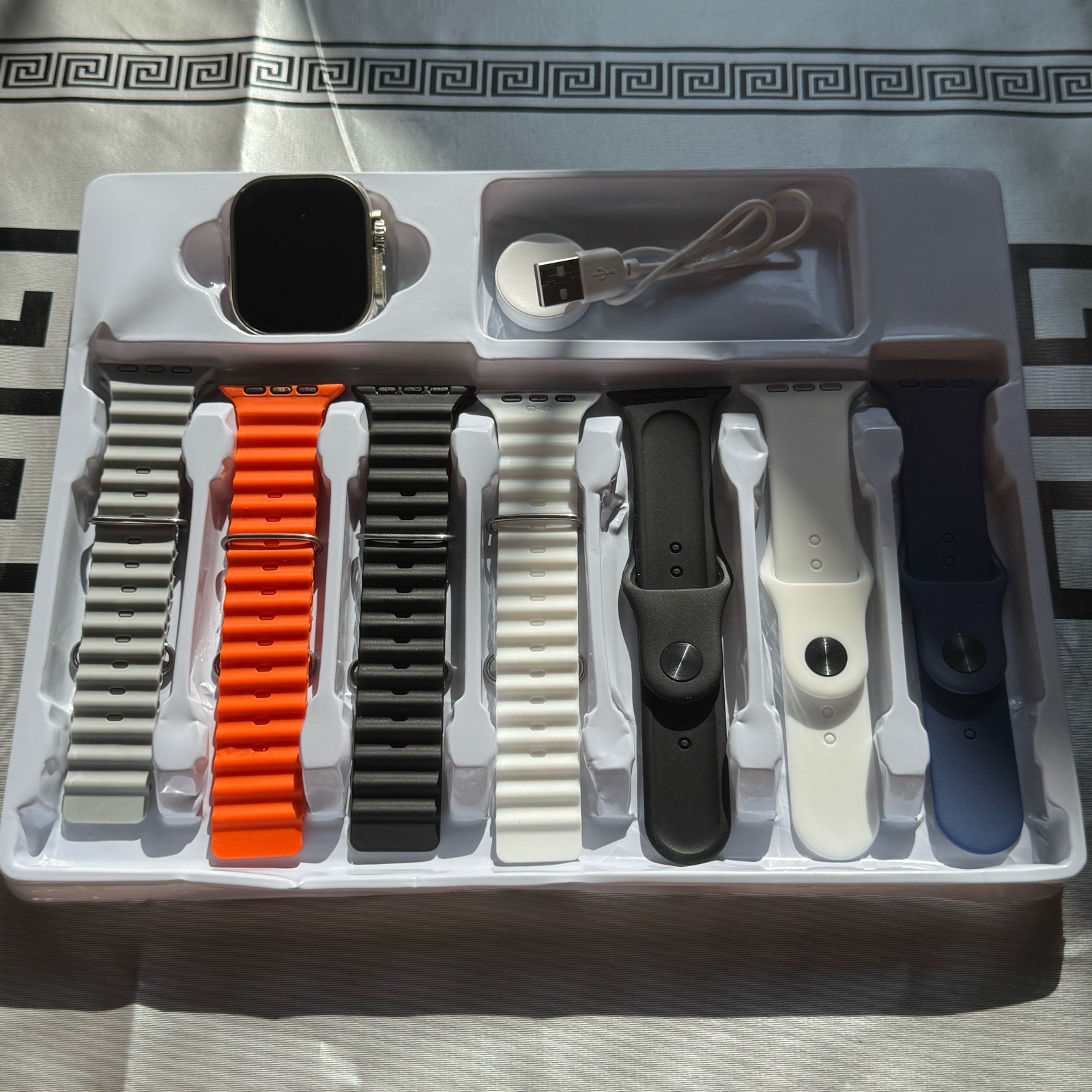 Smartwatch with 7 traps