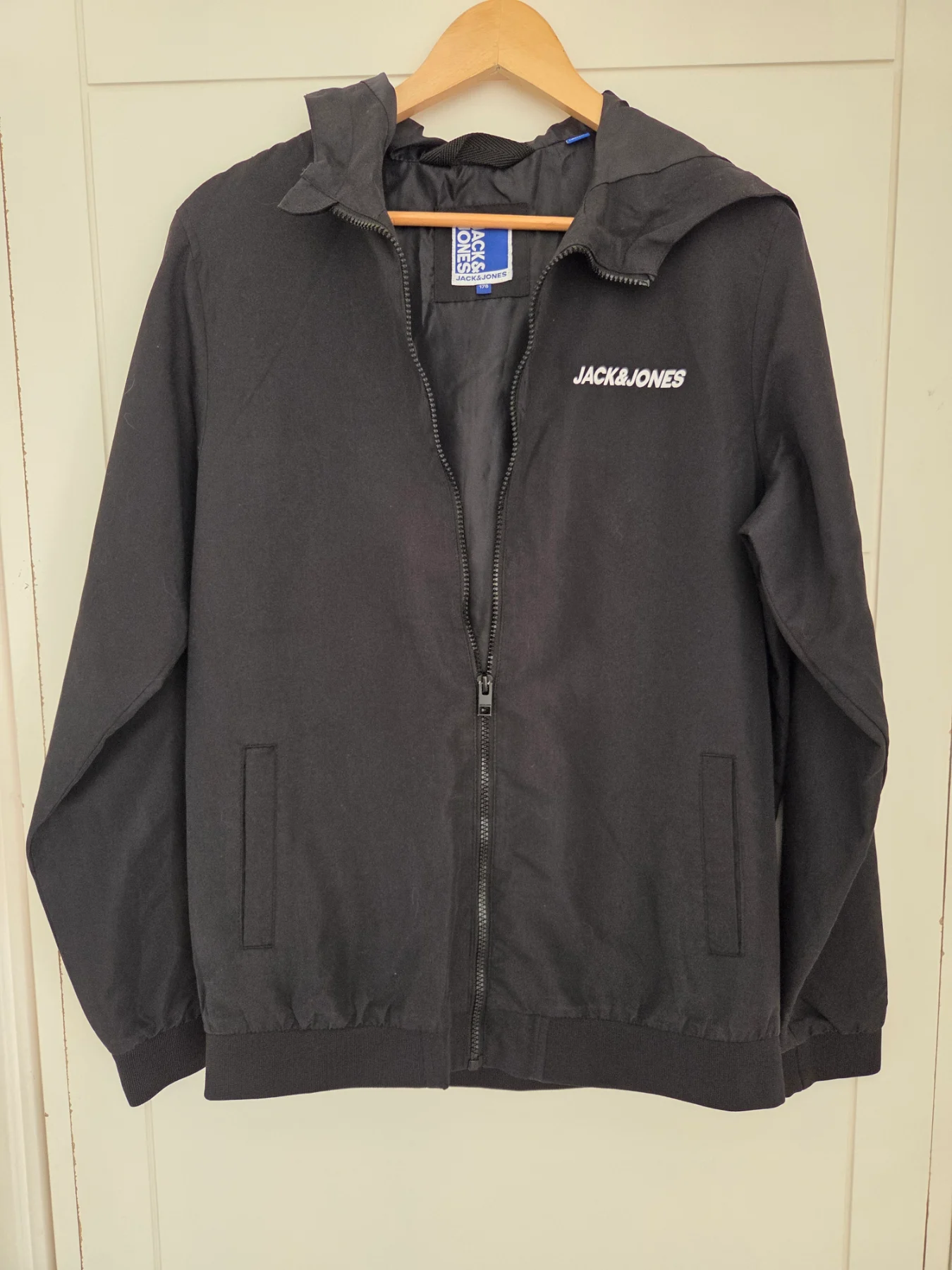 NWOT Jack & Jones Black Hooded Bomber Jacket Size 176 (UK Teen / XS)