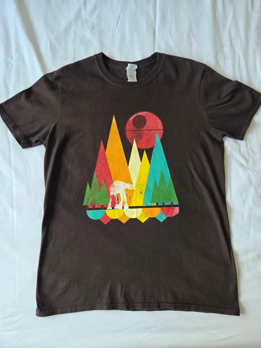 Gildan Softstyle Graphic T-Shirt Brown Size L