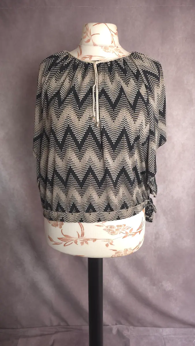 Black Cold Shoulder Top UK M Boho Casual Chevron Geometric Stretch Summer Blue Vanilla