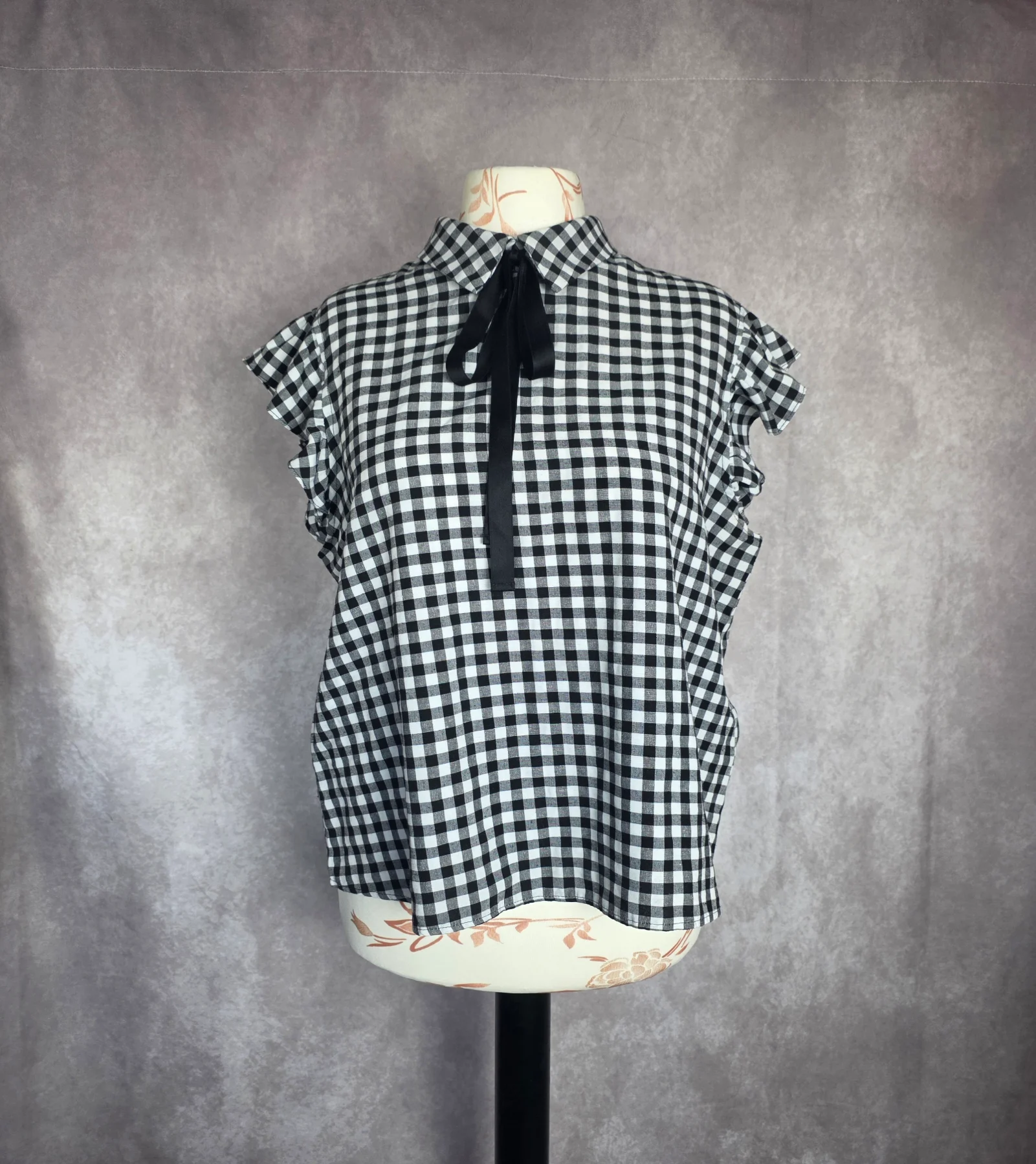 SHEIN Curve Black White Gingham Check Blouse 2XL – Ruffle Sleeve Pussybow Top