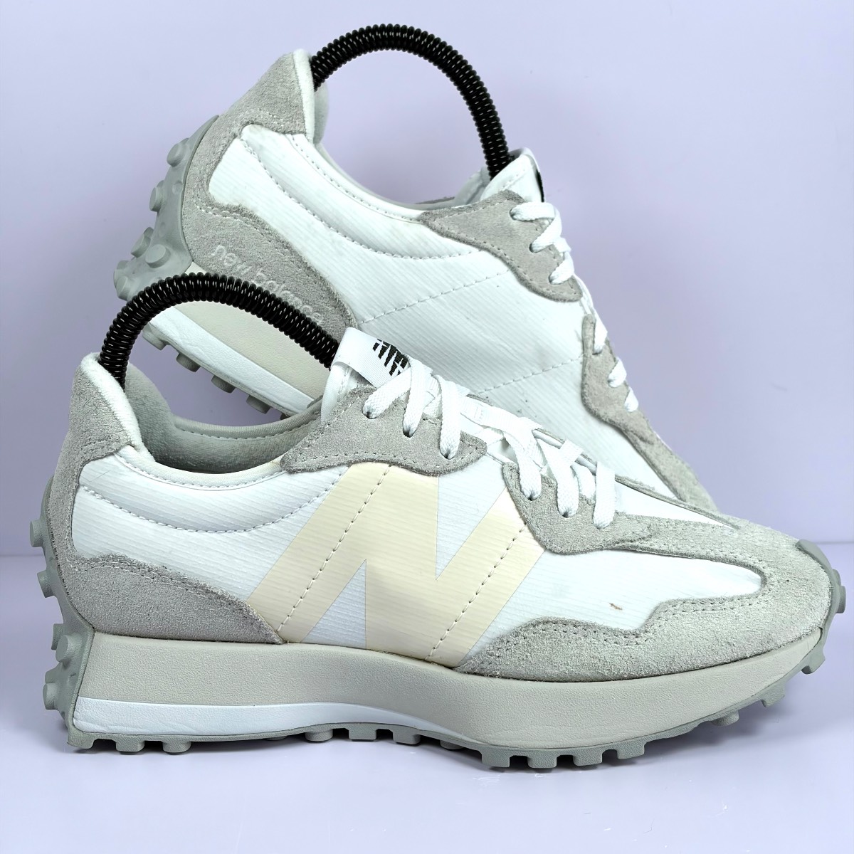 New Balance 327 Womens Size Uk 5 Trainers White Grey Suede Casual Lifestyle