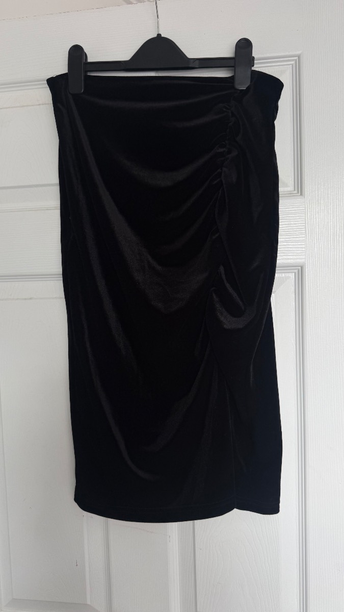 Black Velvet Ruched Midi Skirt Size L