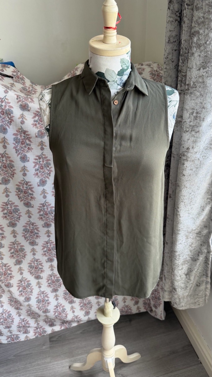 New Look Khaki Sleeveless Blouse UK 8