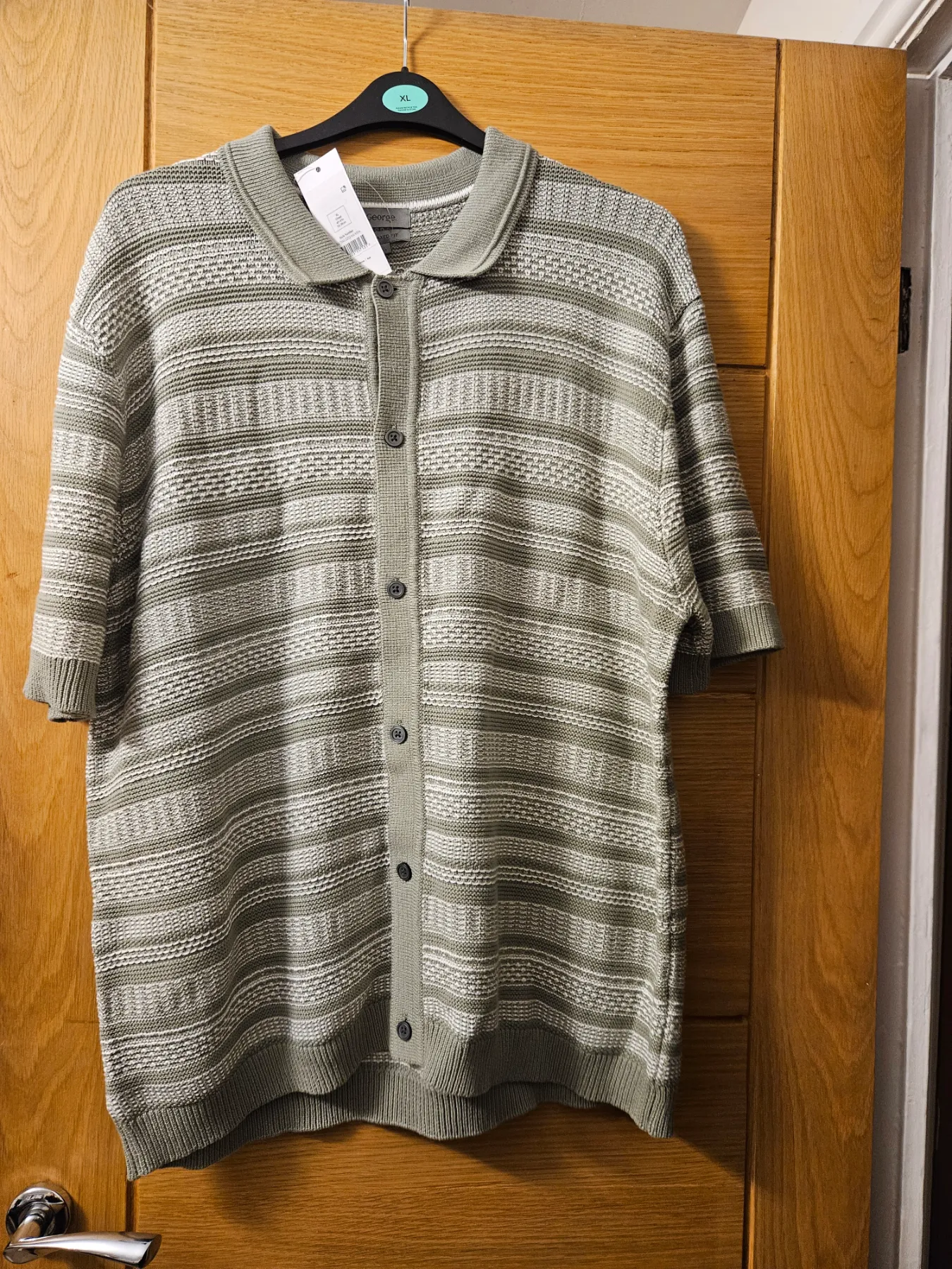 George mens knited top size XL BNWT