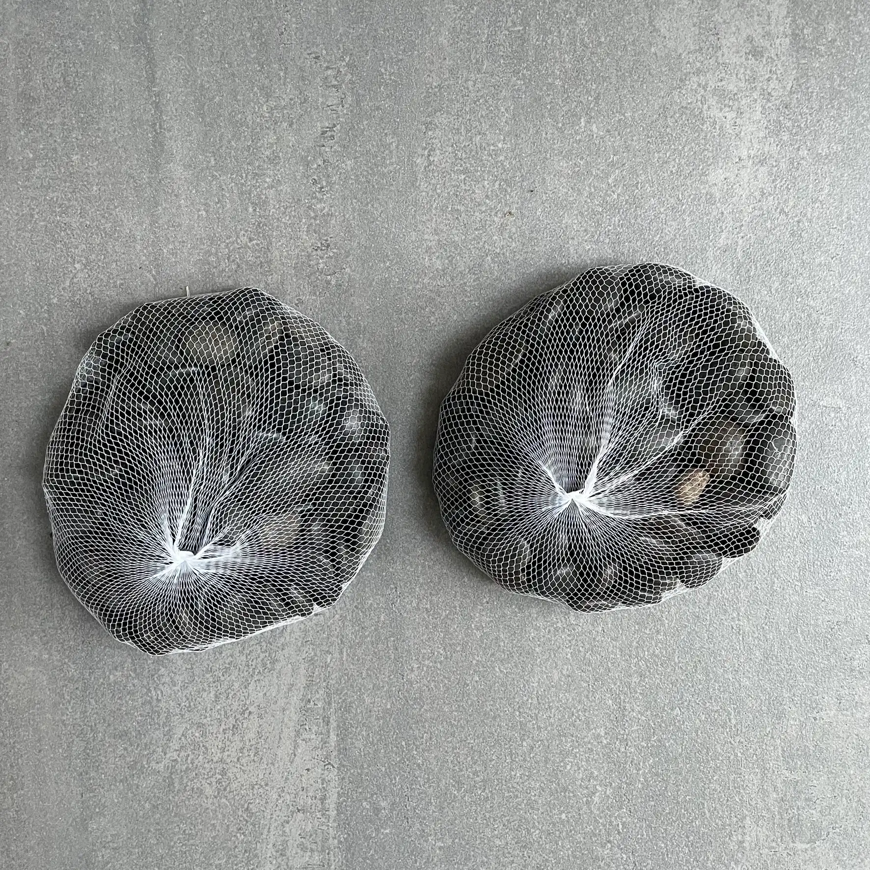 2 bags of 1kg Small Black Stones (2kg)