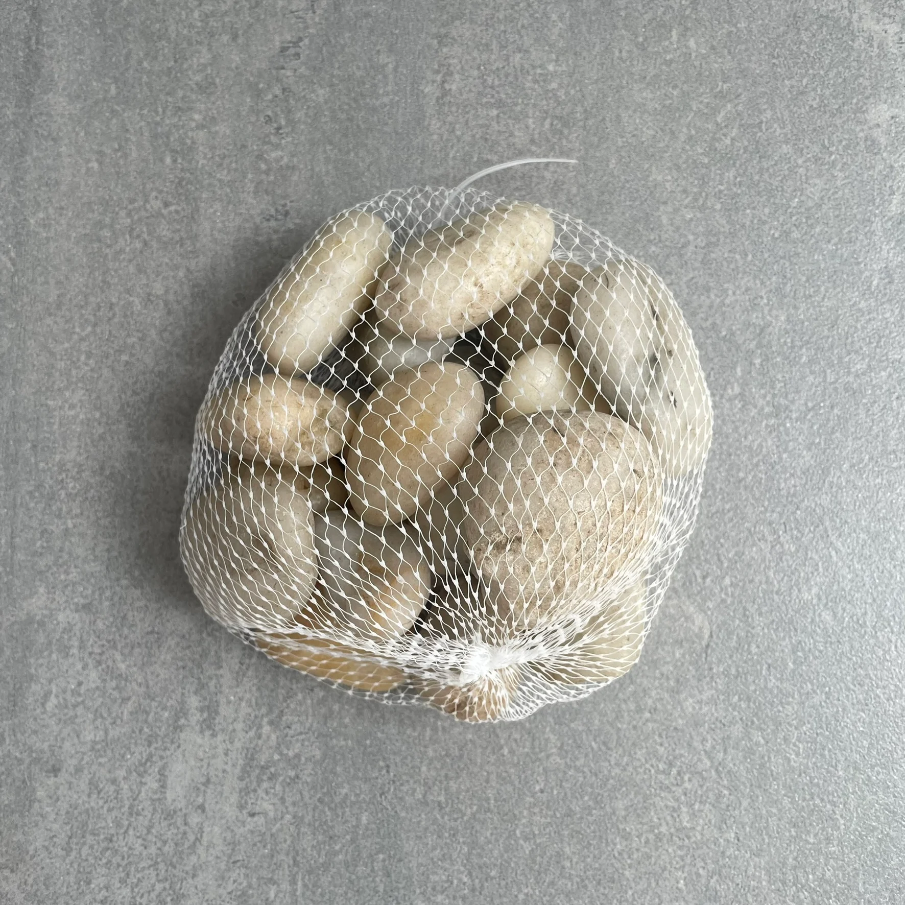 1kg bag of beige stones pebbles
