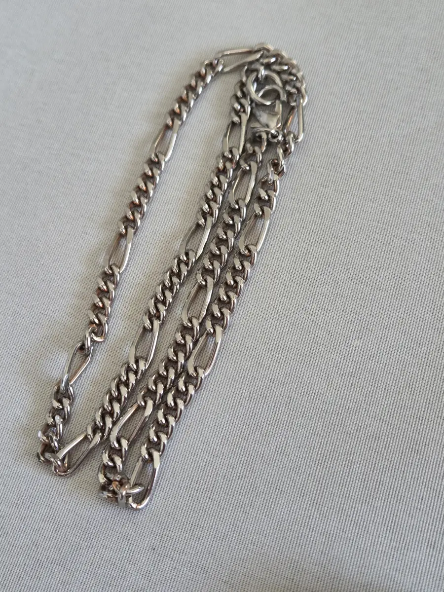 Silver Tone Figaro Chain Necklace — 18 Inch — Preloved Good Condition
