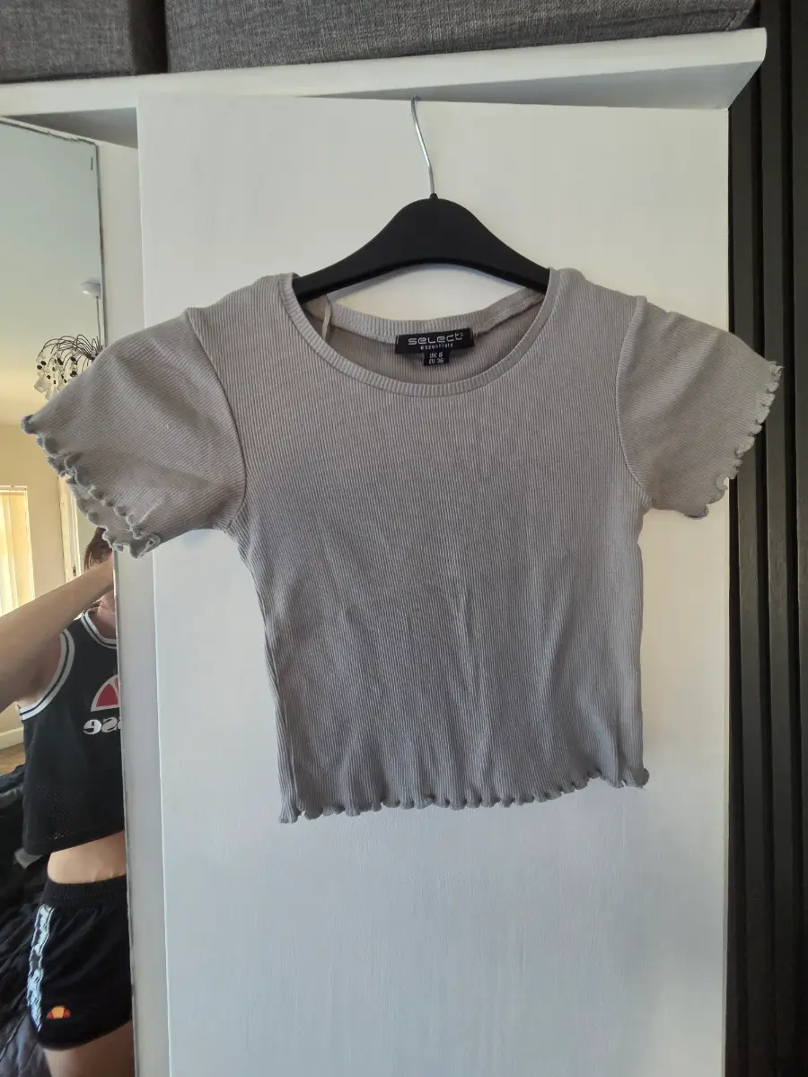 Select Grey Ribbed Crop Top Size 8 | Streetwear Y2K Style
