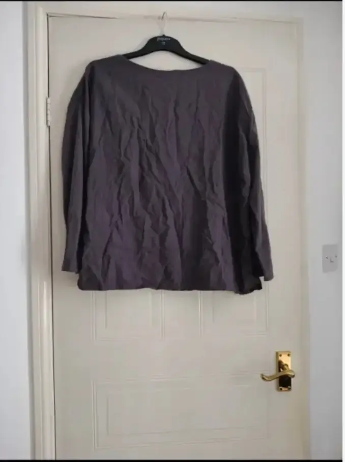 zara gray top size M