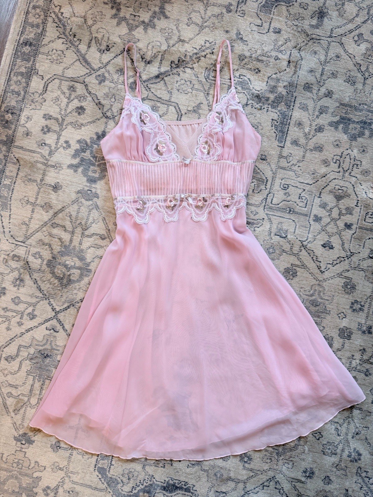 Vintage 00s floral embroidered dress