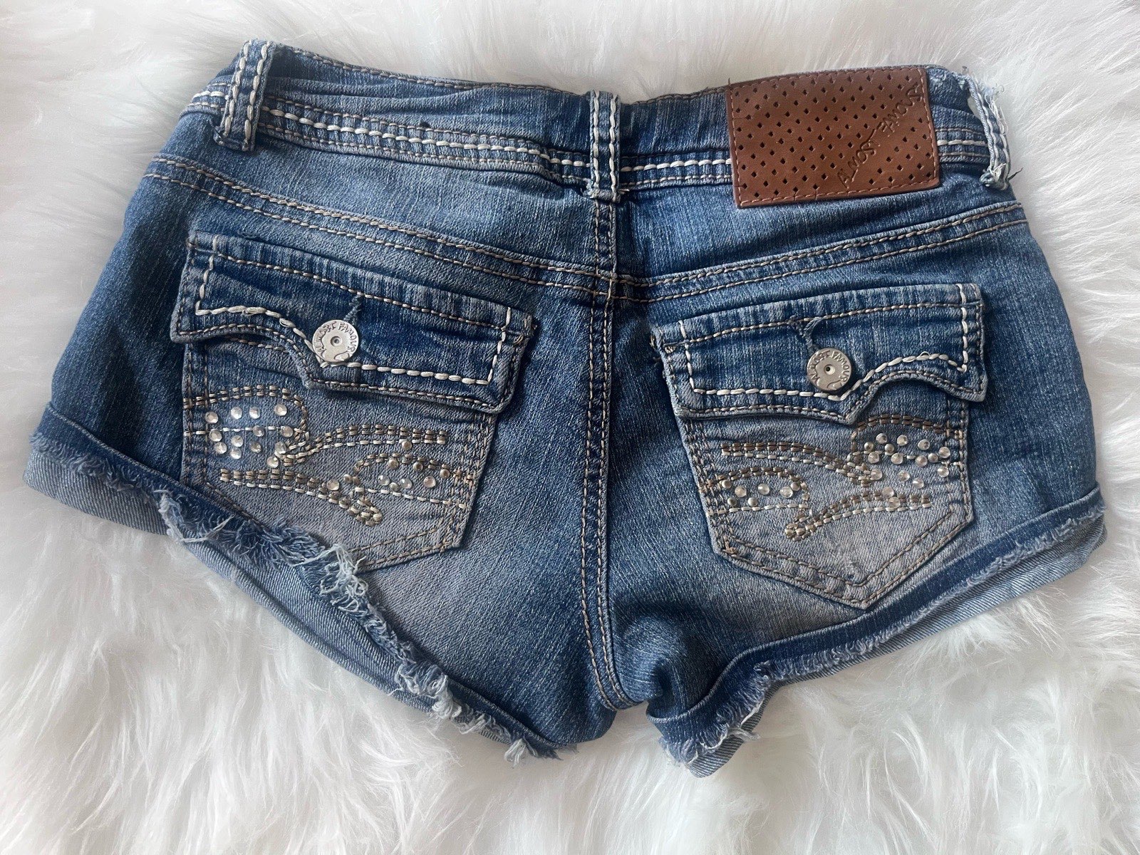 Almost Famous Vintage Y2K Low Rise Embellished Festival Denim Shorts size 0 Waist 24