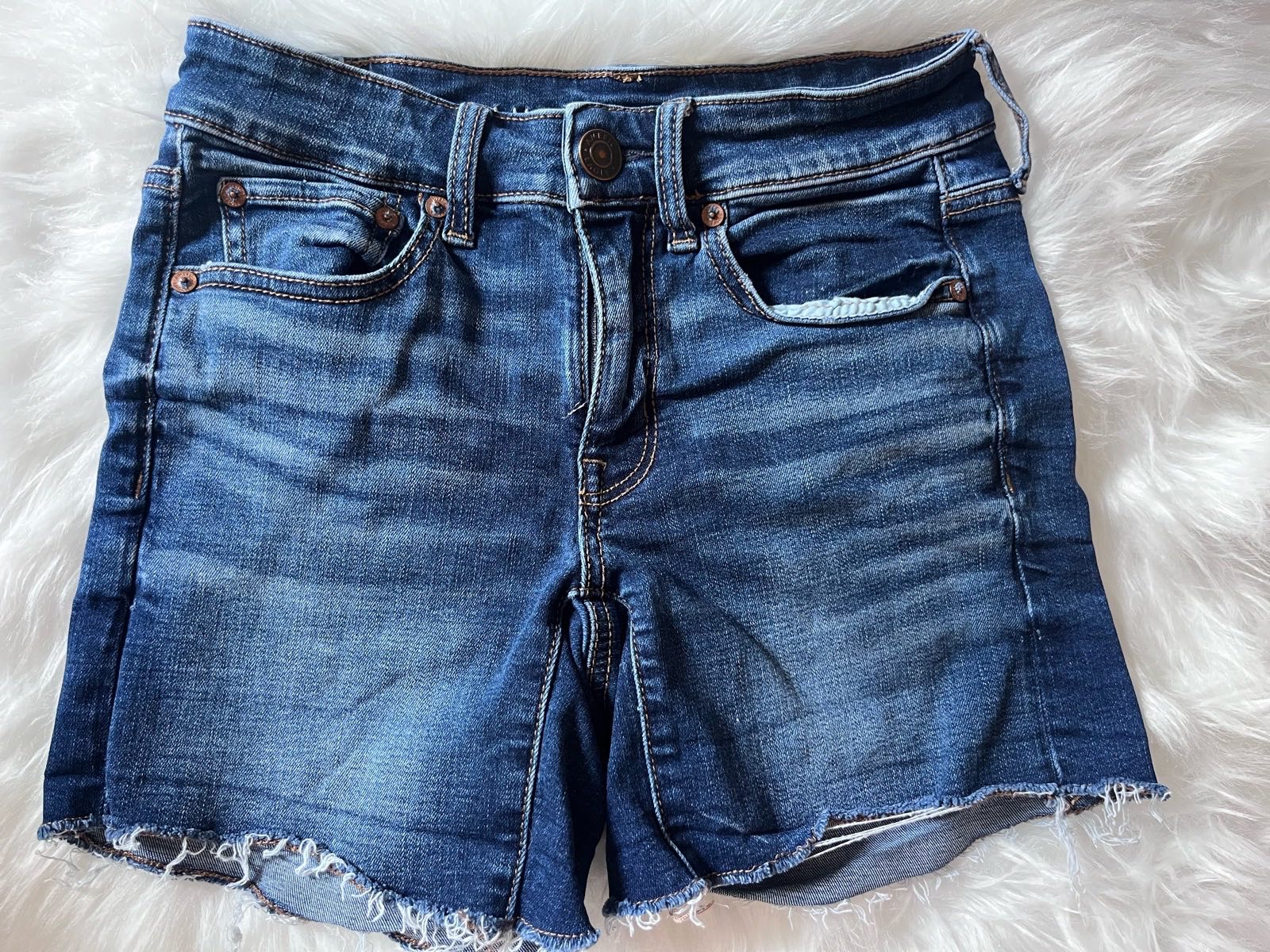 Vintage Y2K American Eagle Denim Shorts size 6