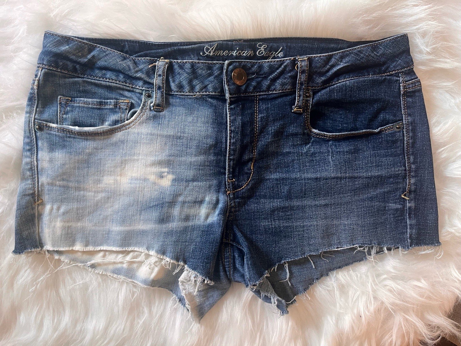 Vintage Y2K American Eagle Low Rise Bleached Look Denim Shorts size 12