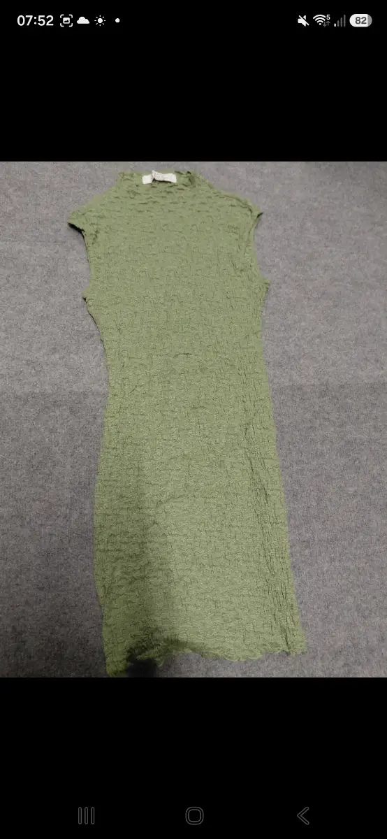 Green knitted dress