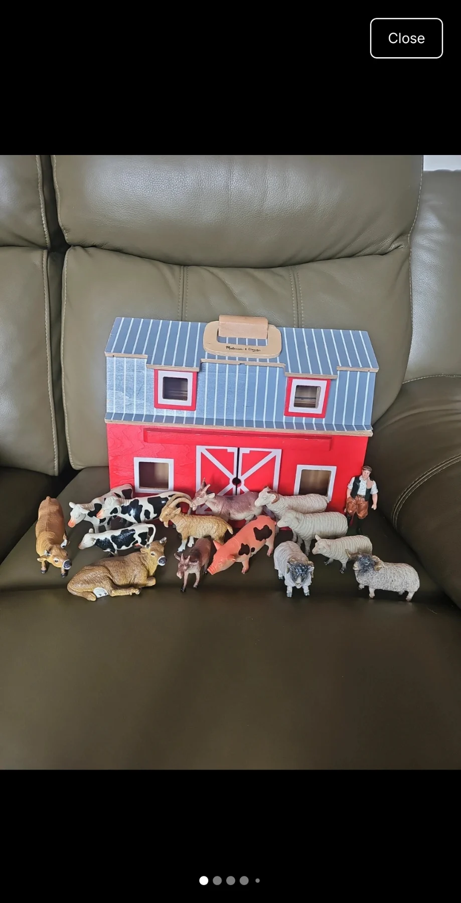 Melissa & Doug Wooden fold out Farmhouse with farm figurines
