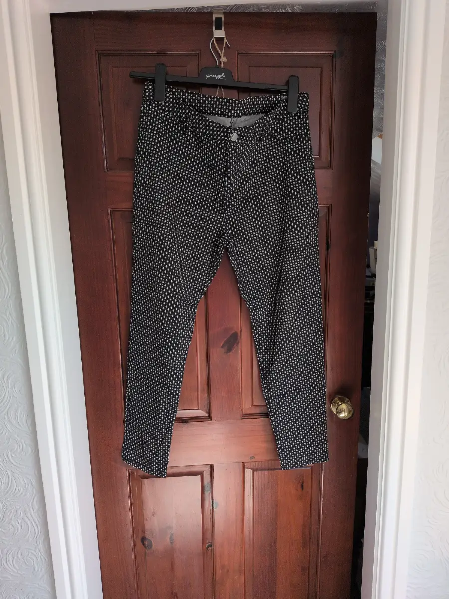Black and white ladies Slim Leg Trousers size 16