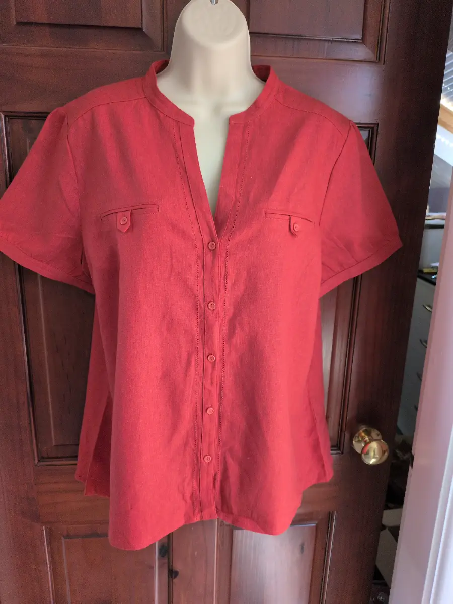 Brand new without tags Papaya Red Linen blouse size 20