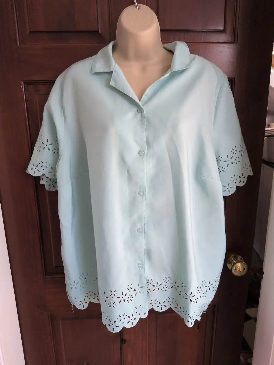 Beautiful Flower Design Blouse by Unity Size 22