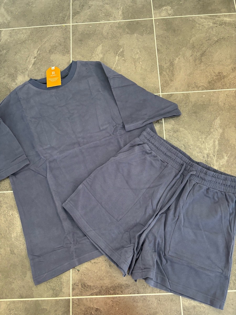 Reoria Women’s Shorts and T-Shirt Set Summer Casual Size Medium