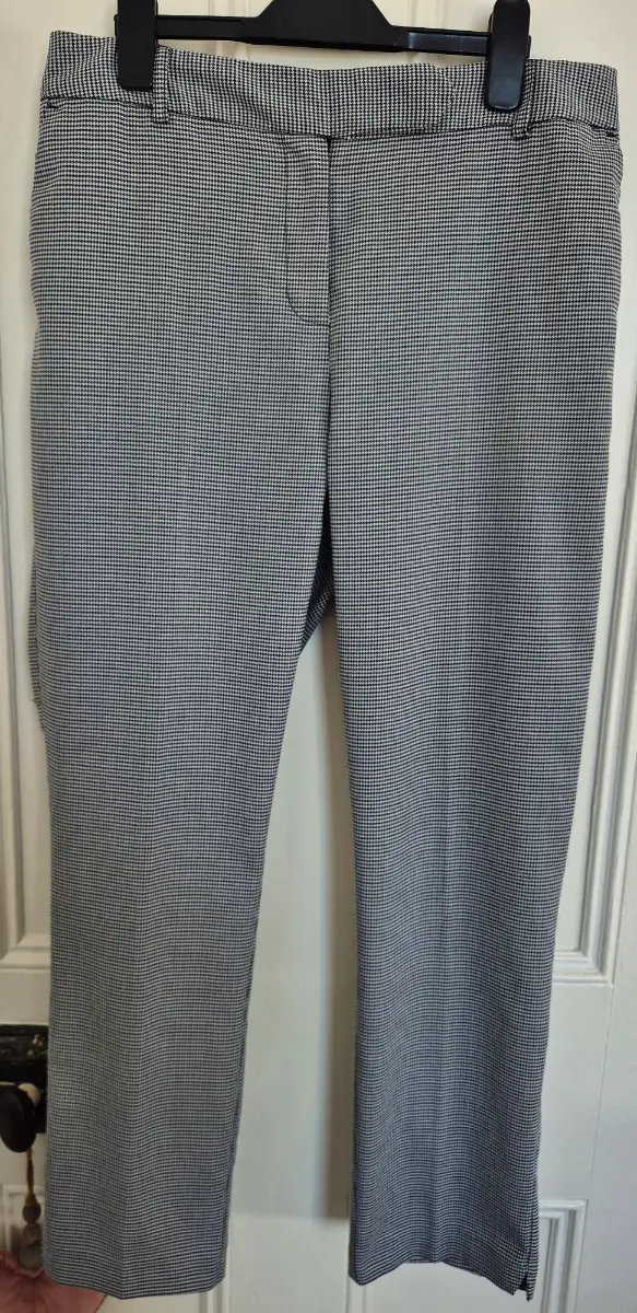 Papaya Houndstooth Size 12 Slim Leg Ankle Grazer Trousers