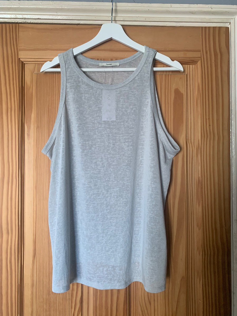 George light grey vest top size 24 BNWT