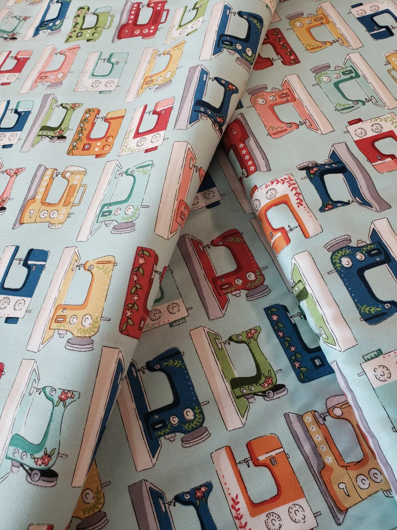 Makower fat quarter 100% cotton - Blue sewing machines
