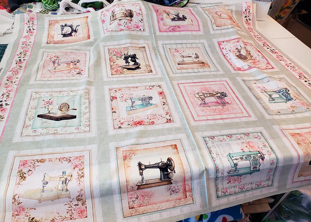 Vintage sewing machines 100% cotton panel, fussy cut squares