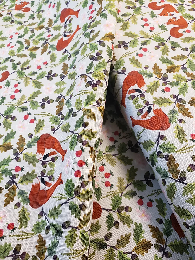 Lewis & Irene fat quarter - Old Quercus woodland foxes & trees