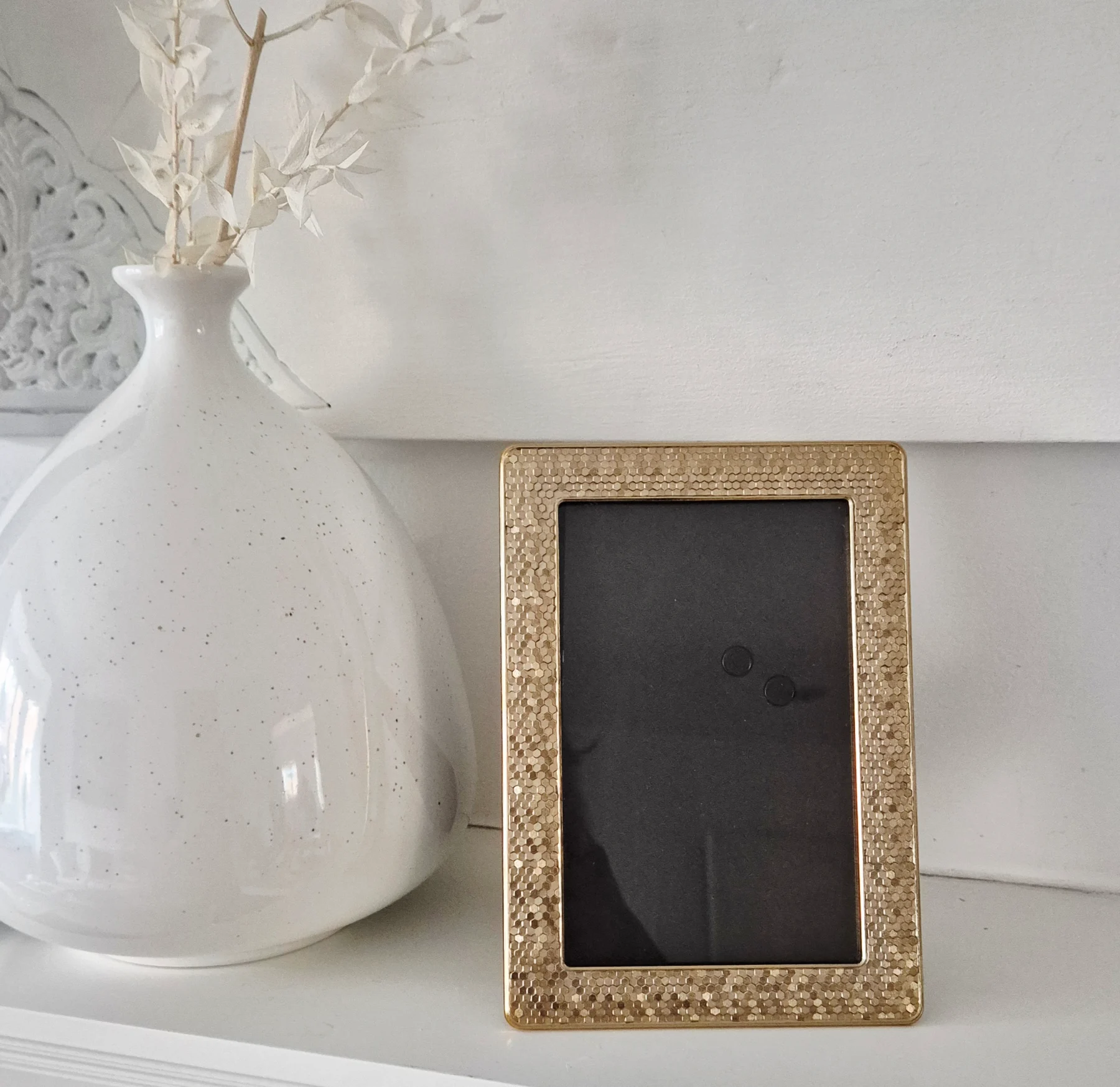 Gold Honeycomb 4 x 6 photo frame