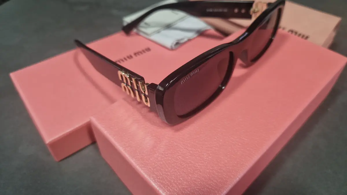 miu miu sunglasses ,new , black with case