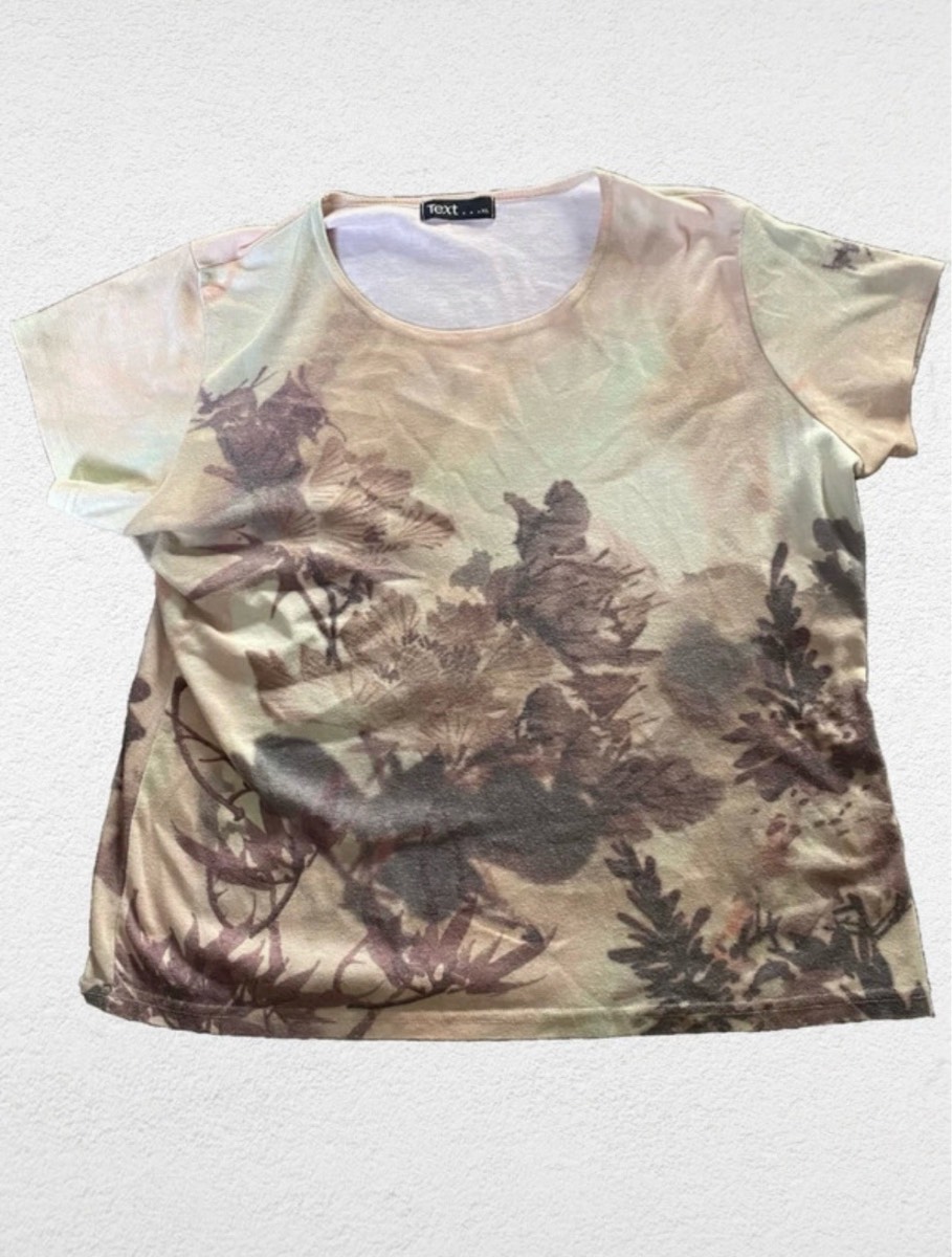 Vintage Text Leaf Designed T-Shirt